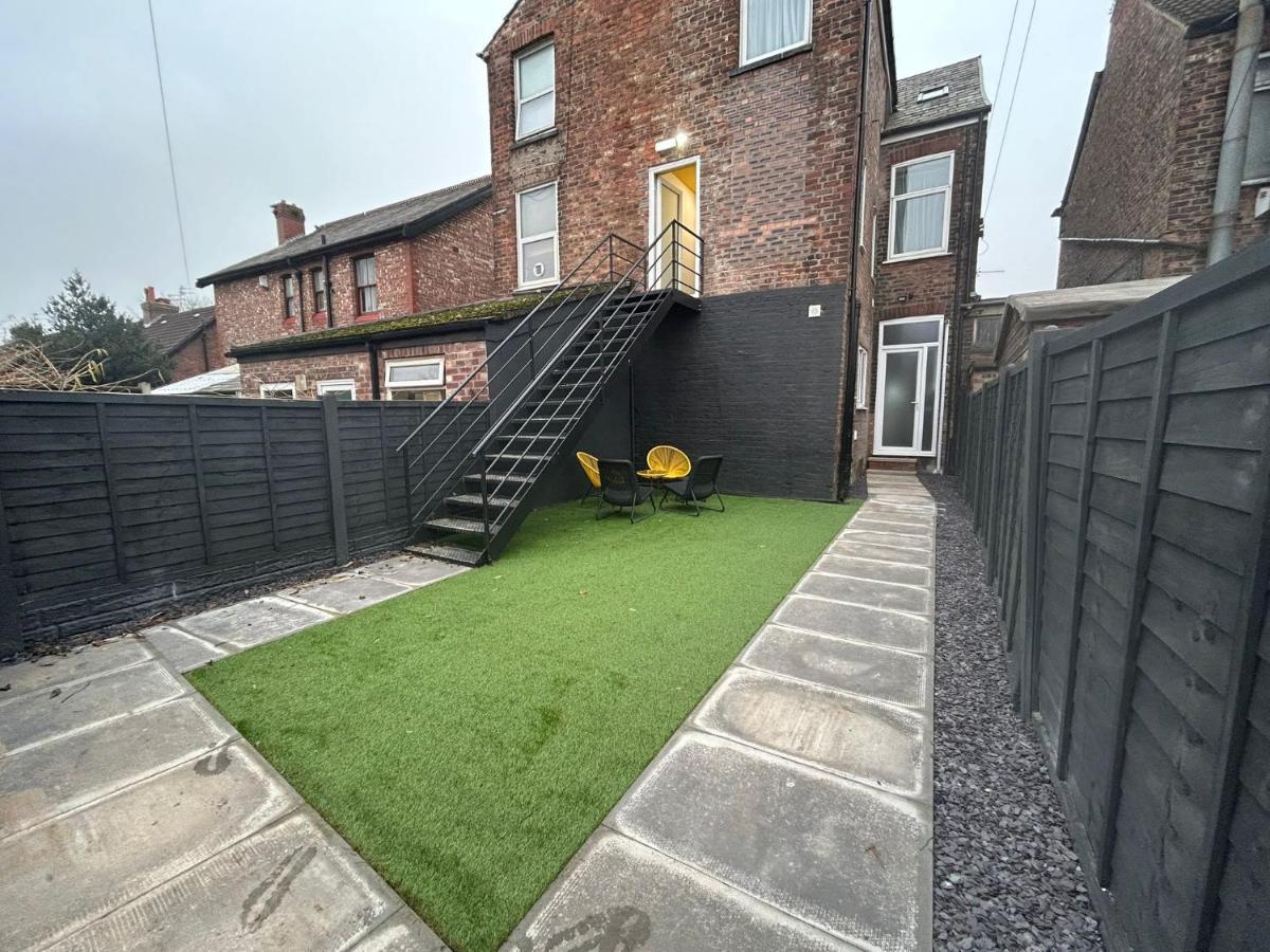 Super Stylish Apartment In Urmston Flat 3 외부 사진