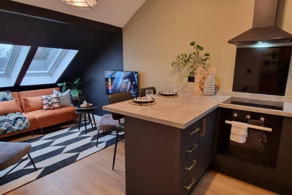 Super Stylish Apartment In Urmston Flat 3 외부 사진